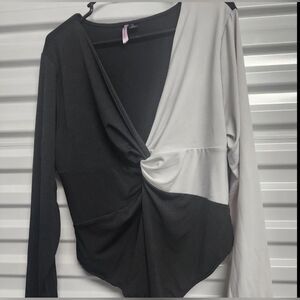 Love by design 3x black-white bodysuit